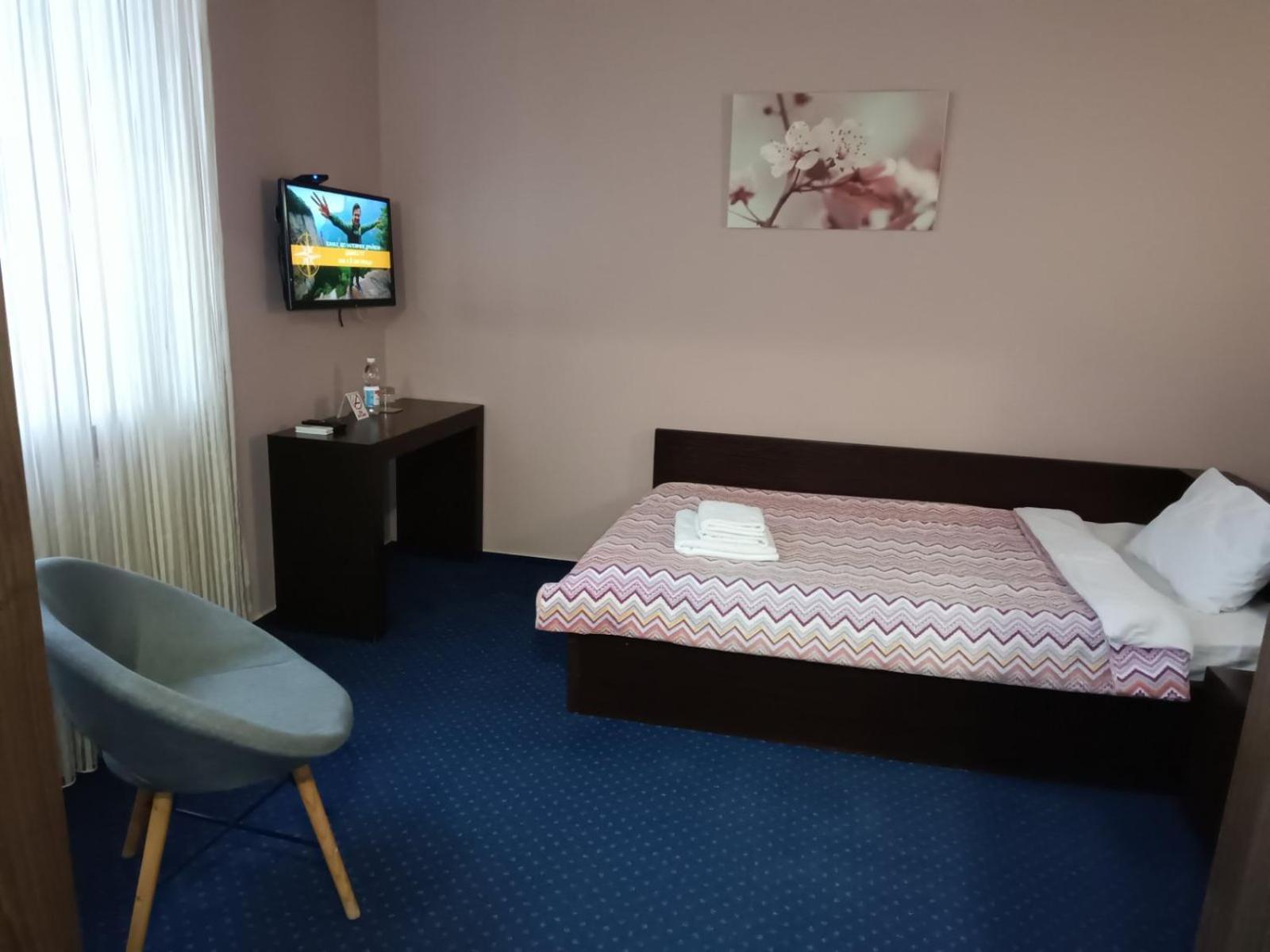 Gosudar Hotel Kirovograd Dış mekan fotoğraf