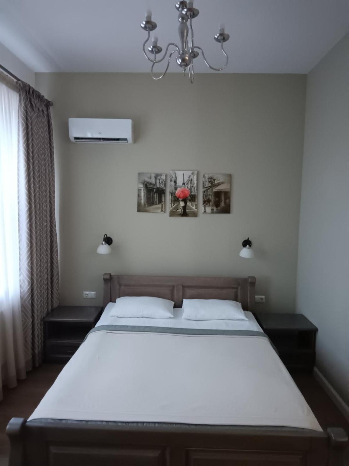 Gosudar Hotel Kirovograd Dış mekan fotoğraf