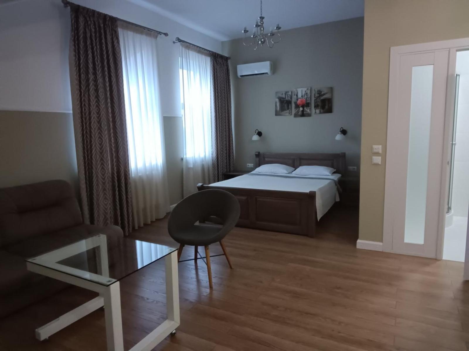 Gosudar Hotel Kirovograd Dış mekan fotoğraf